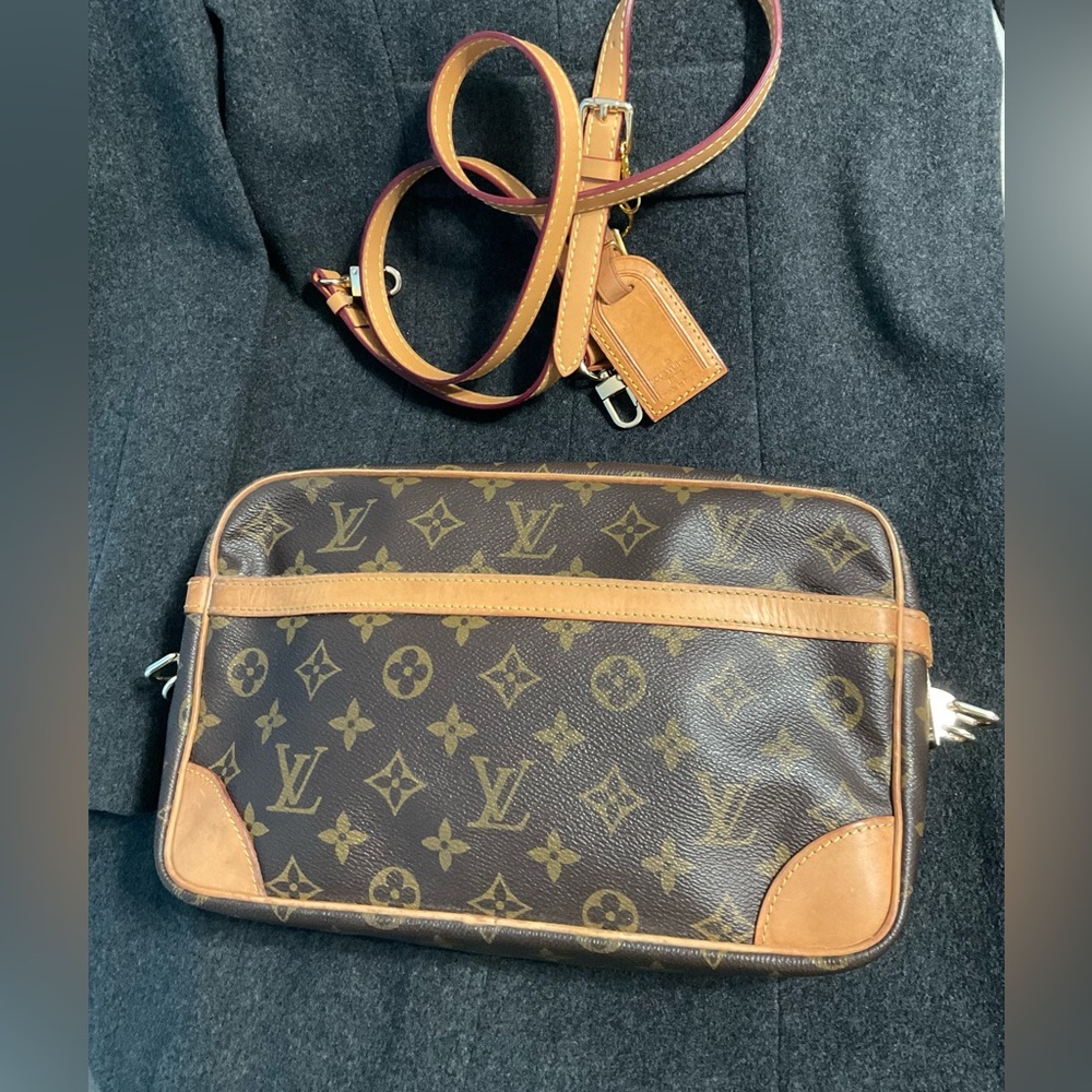 ✅ AUTHENTIC LARGE CLUTCH LOUIS VUITTON BAG - Picture 2 of 13